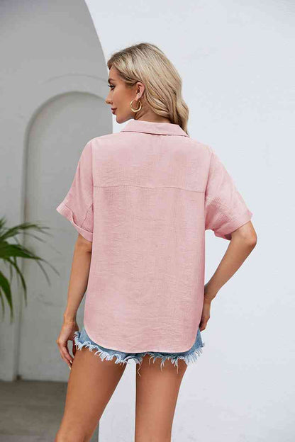 Blusa con cuello Johnny y medio botón