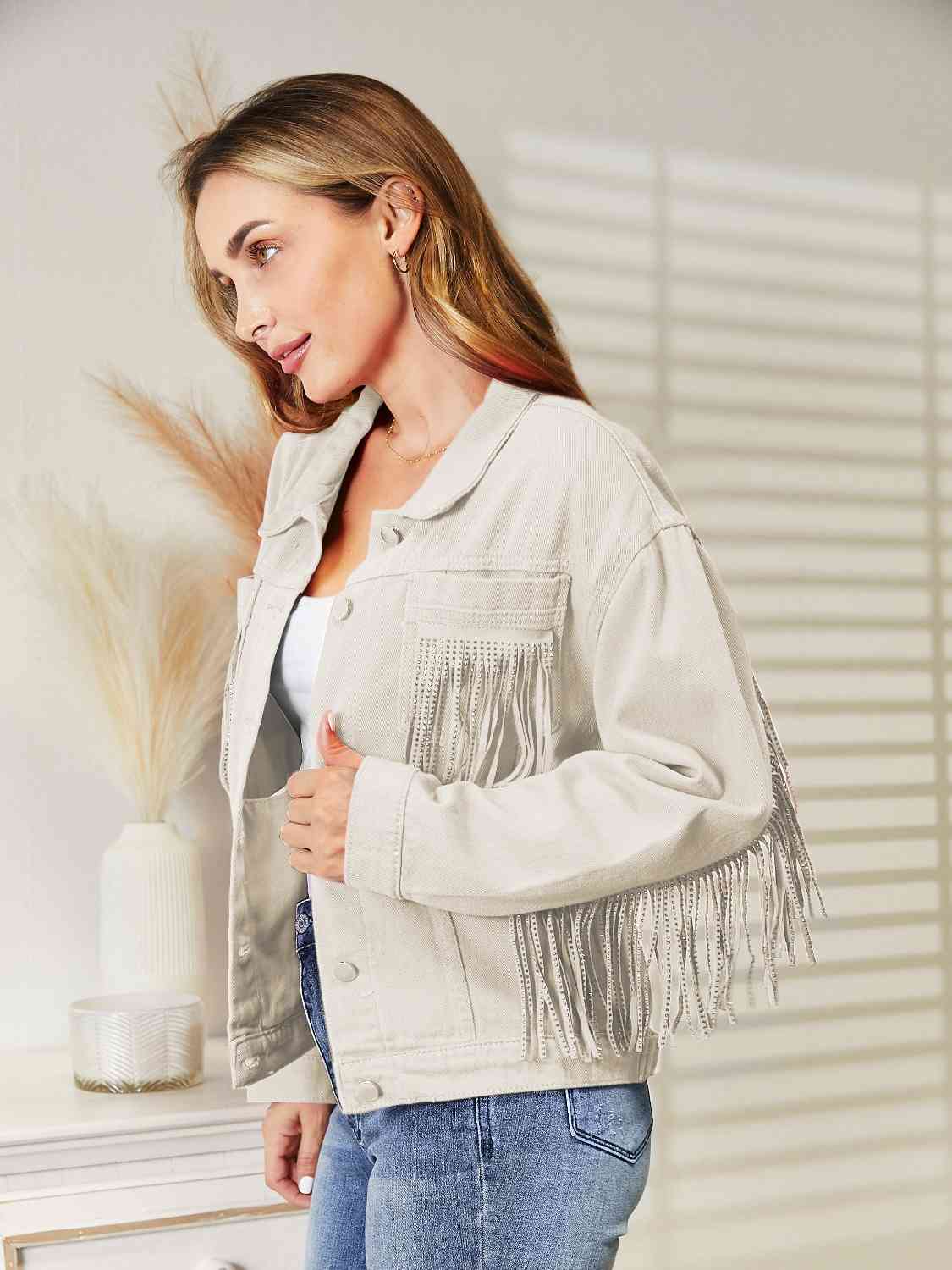 Veste en jean à épaules tombantes et détails à franges