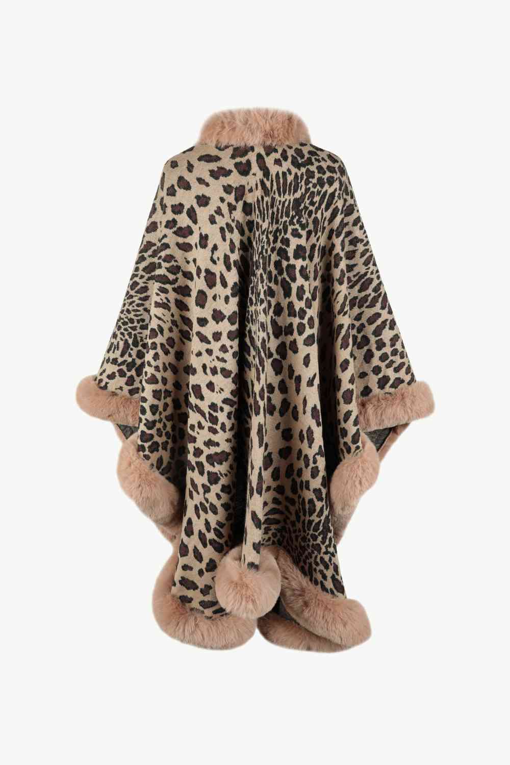 Poncho léopard ouvert sur le devant