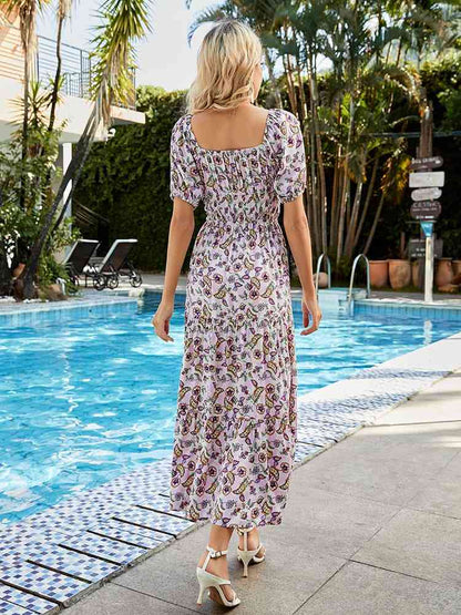 Robe midi imprimée à col carré et manches courtes