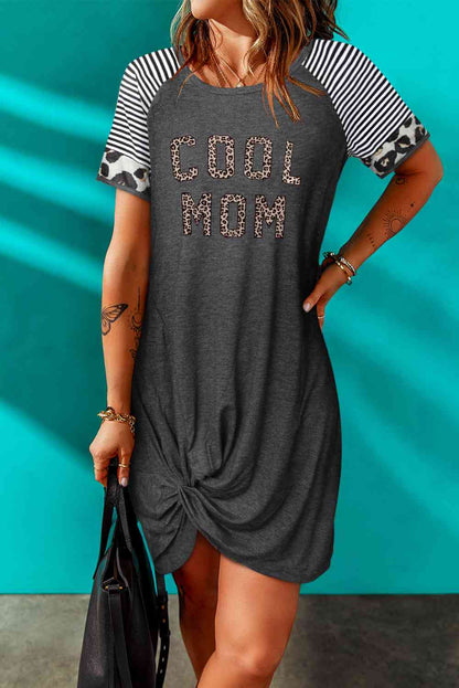 Vestido con estampado retorcido de COOL MOM