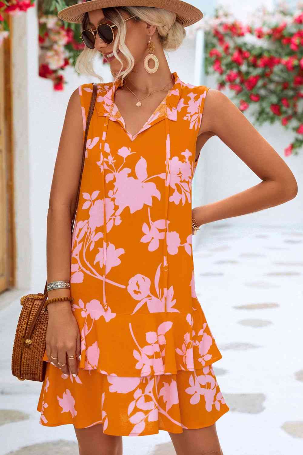 Robe superposée florale sans manches à col noué