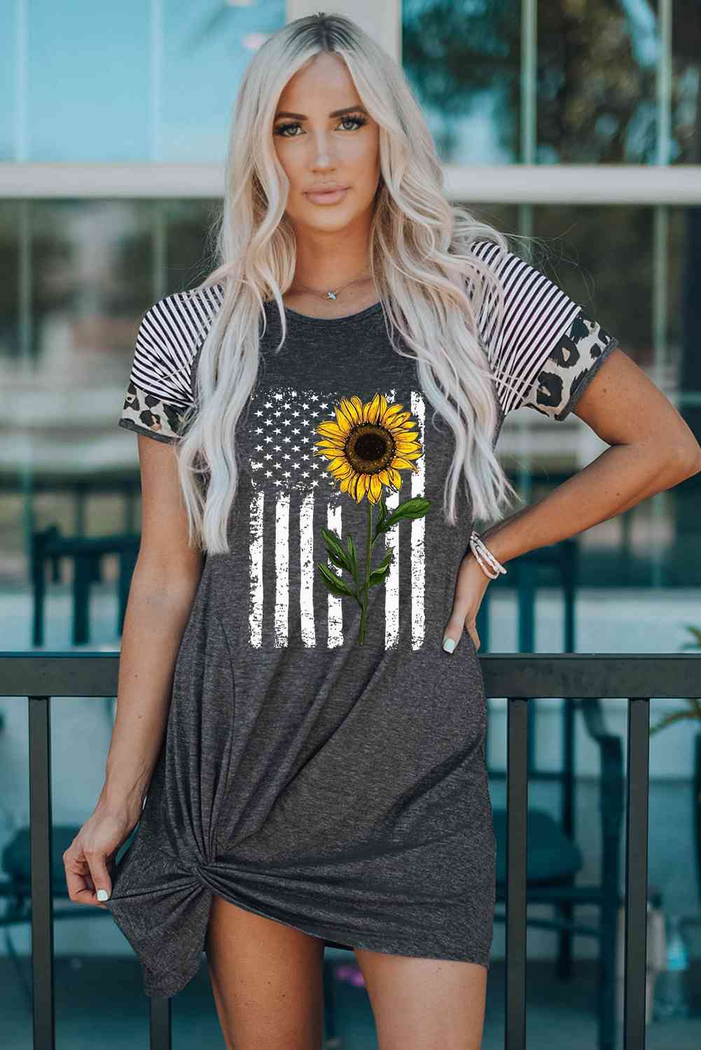 Robe torsadée à imprimés variés et graphiques tournesol