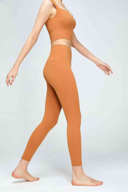 Leggings deportivos con cintura en V