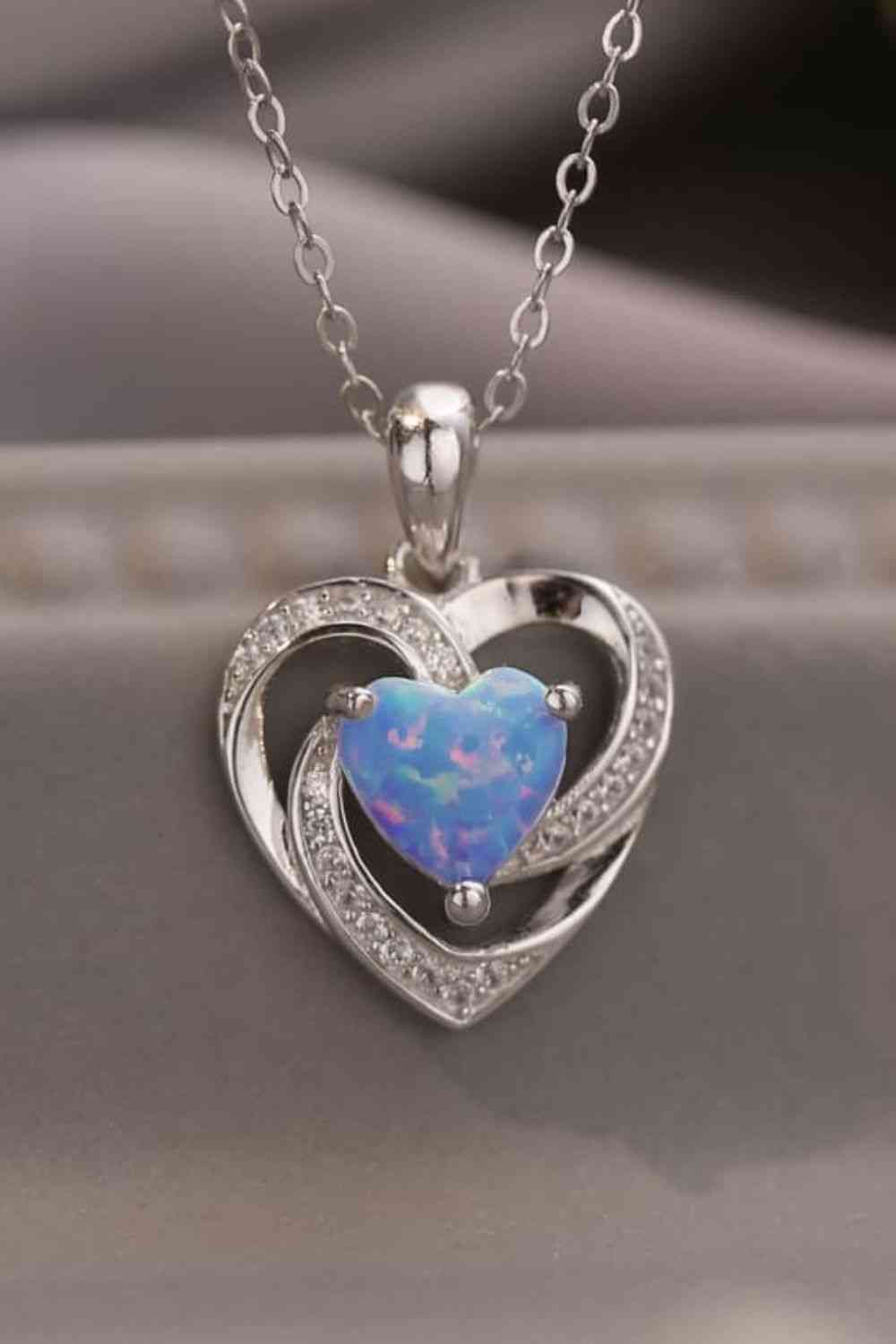 Collier pendentif coeur opale