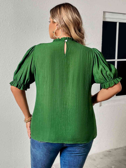 Blusa de manga con volante y cuello redondo de talla grande