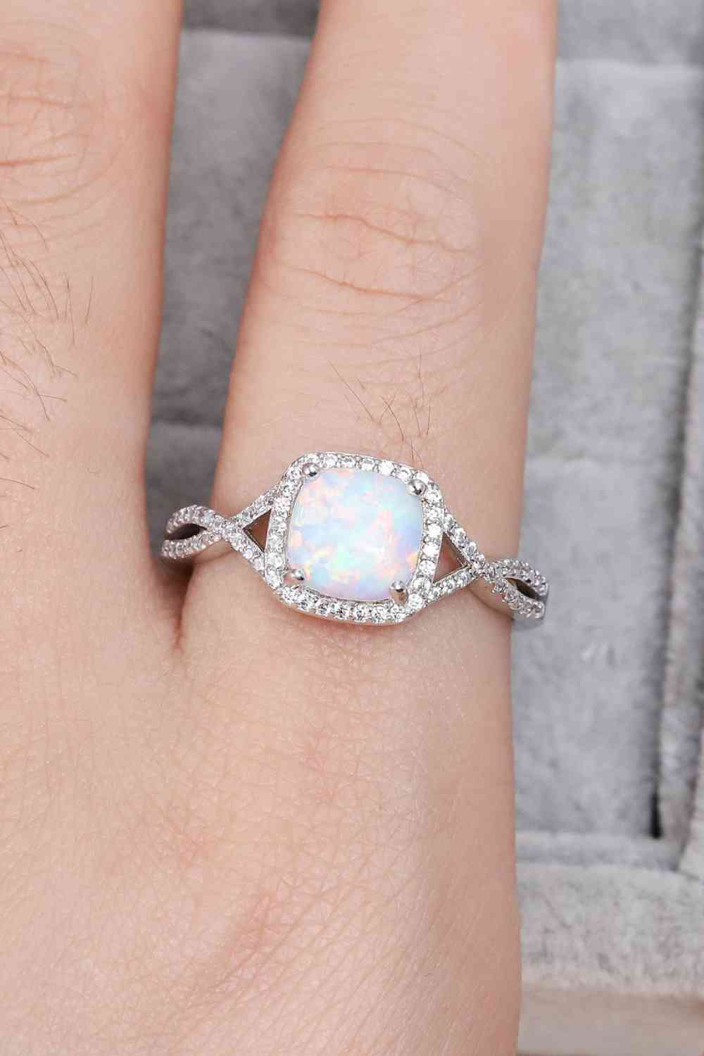 Bague croisée contrastée opale