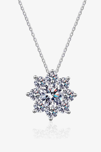 Collier pendentif en forme de fleur moissanite 1 carat