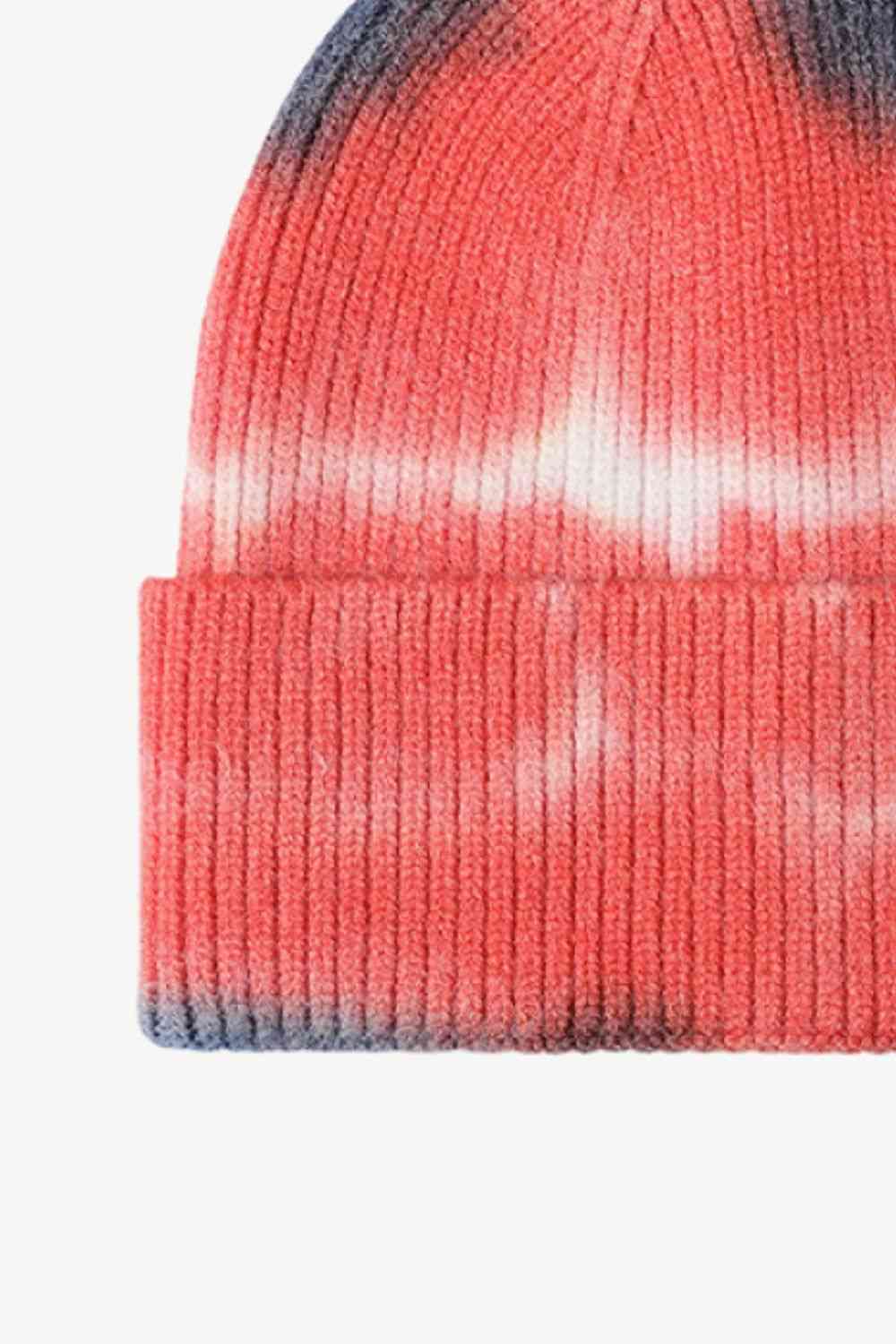 Gorro de punto con puños teñido anudado