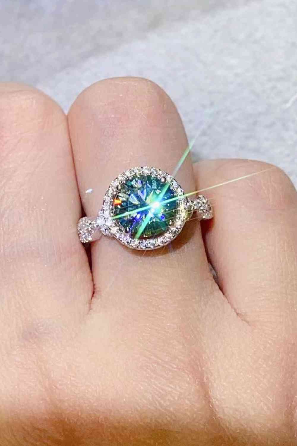 Bague vert émeraude moissanite 2 carats