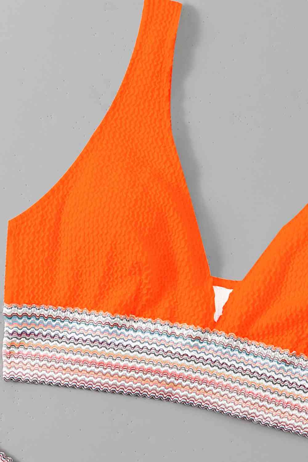 Ensemble de maillot de bain échancré à texture contrastée