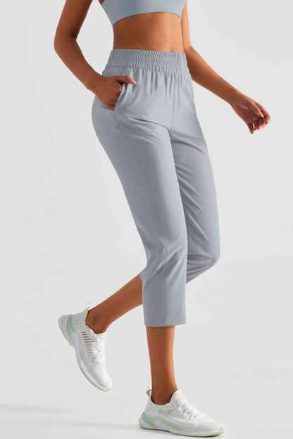 Pantalon de sport court à taille élastique