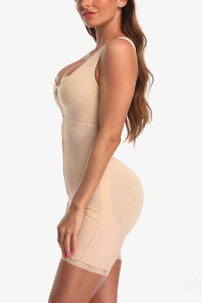 Shapewear zippé pleine taille avec détails en dentelle