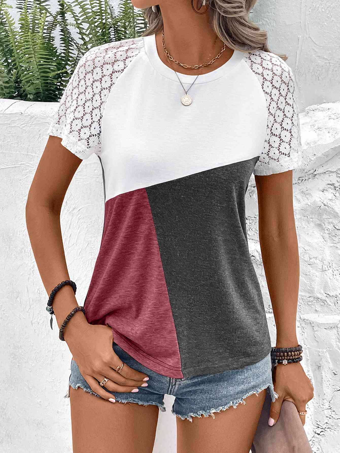 T-shirt à col rond et manches raglan color block