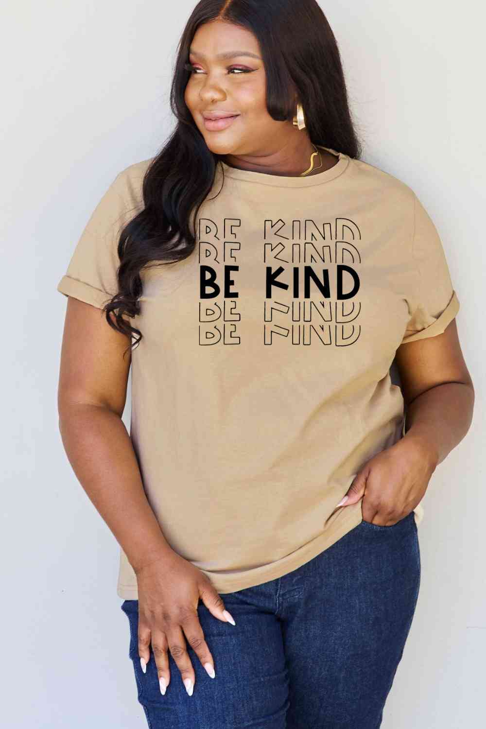 Simply Love Taille réelle BE KIND T-shirt graphique