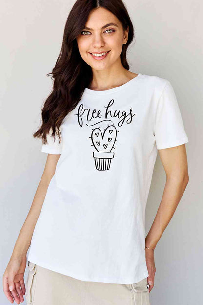 Simply Love - T-shirt graphique à col rond pleine taille