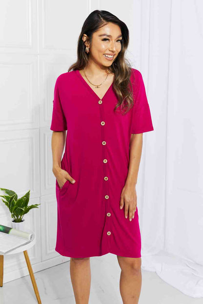 BOMBOM Vestido hasta la rodilla con botones para el brunch dominical en magenta