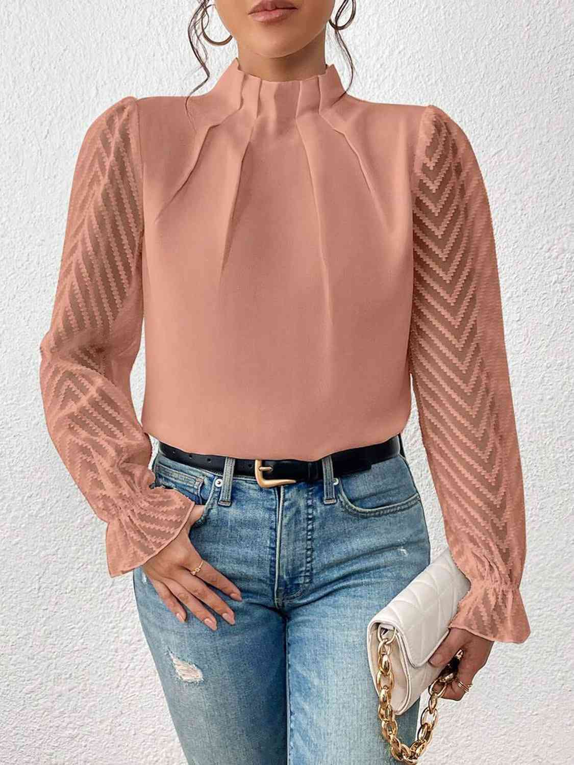 Blusa de manga con volante y cuello simulado