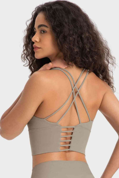 Soutien-gorge de sport à détail d'échelle dans le dos croisé