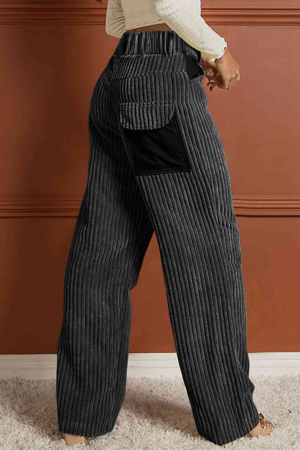 Pantalon long côtelé avec poches