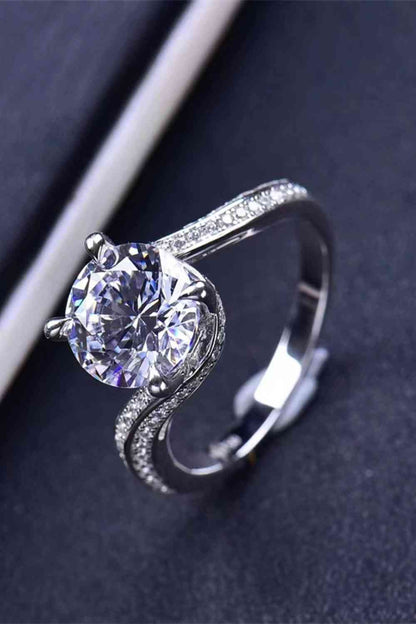 Gardez vos yeux sur moi, bague moissanite 3 carats