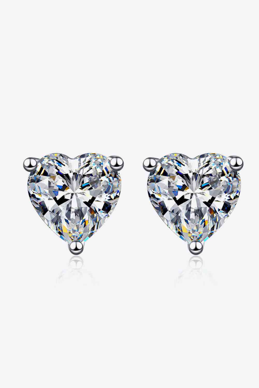 Boucles d'oreilles à tige en forme de cœur en moissanite 2 carats