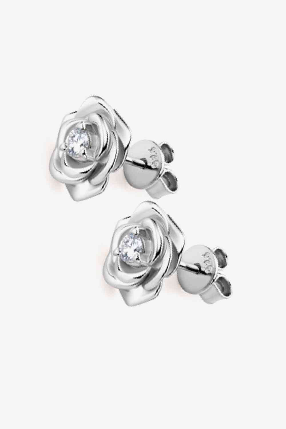 Boucles d'oreilles en argent sterling 925 avec fleur de moissanite adorée