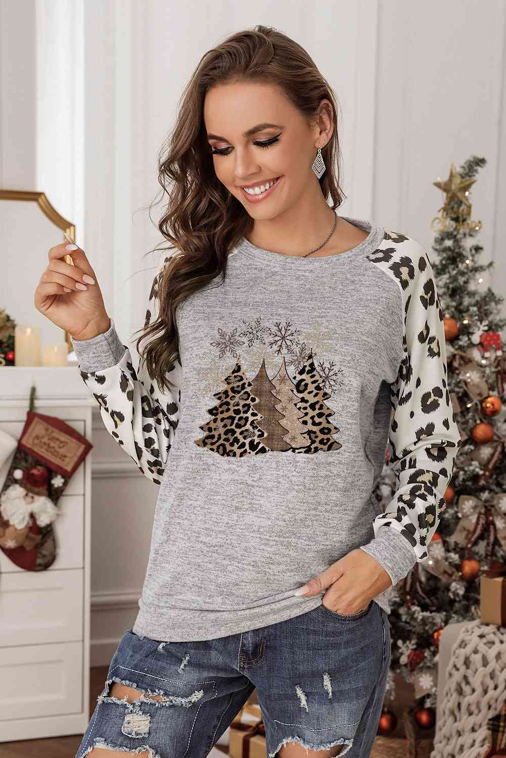 Sweat-shirt léopard à motif d'arbre de Noël