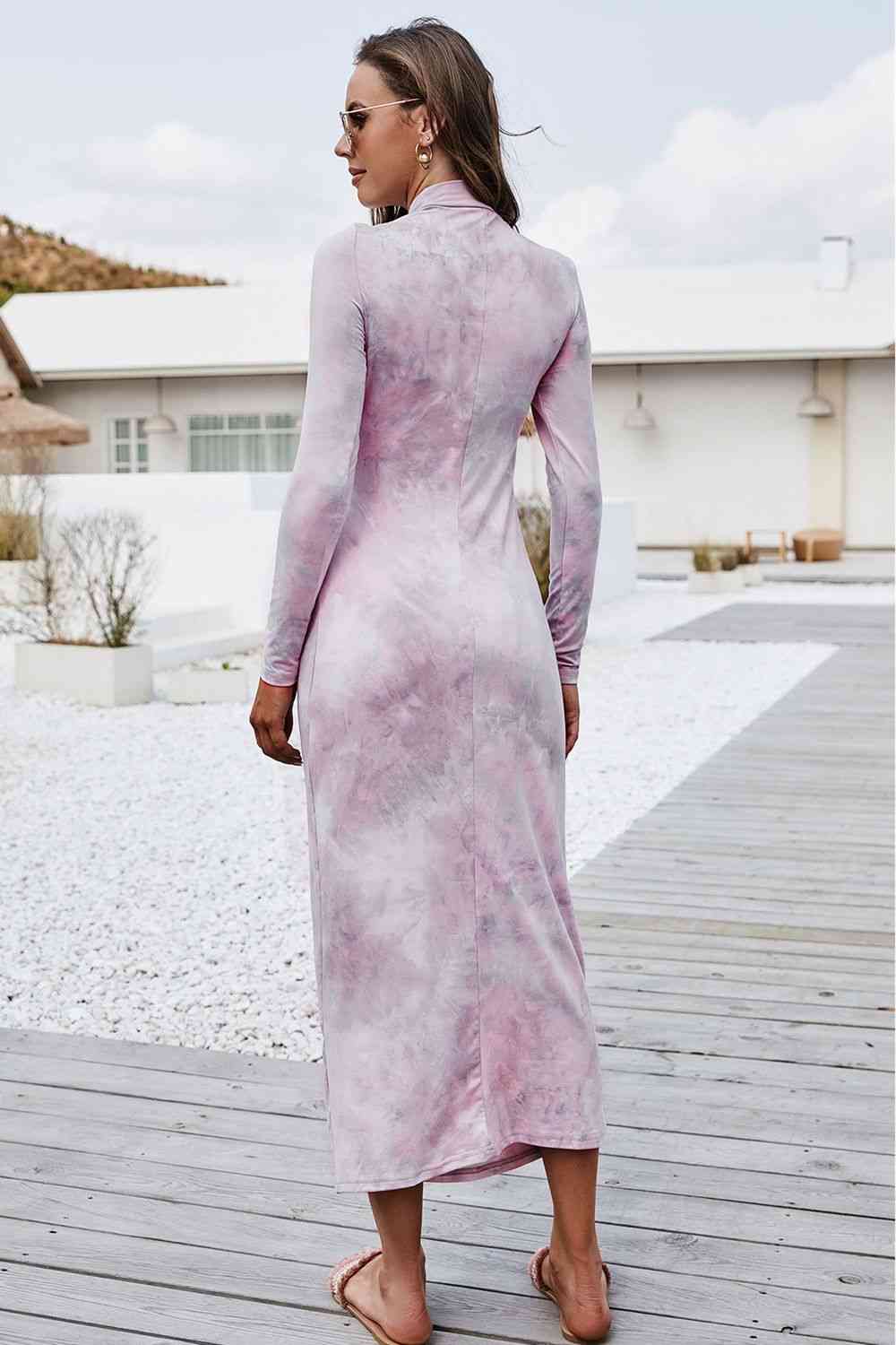 Robe à manches longues et col montant tie-dye