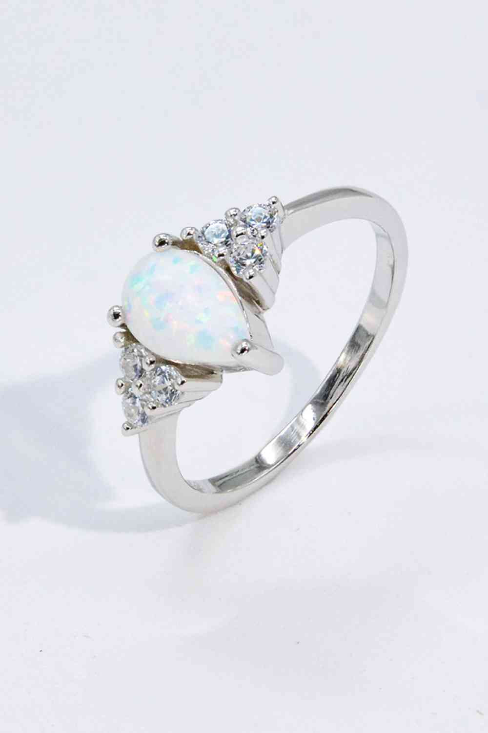 Bague d'amour illimité avec opale et zircon