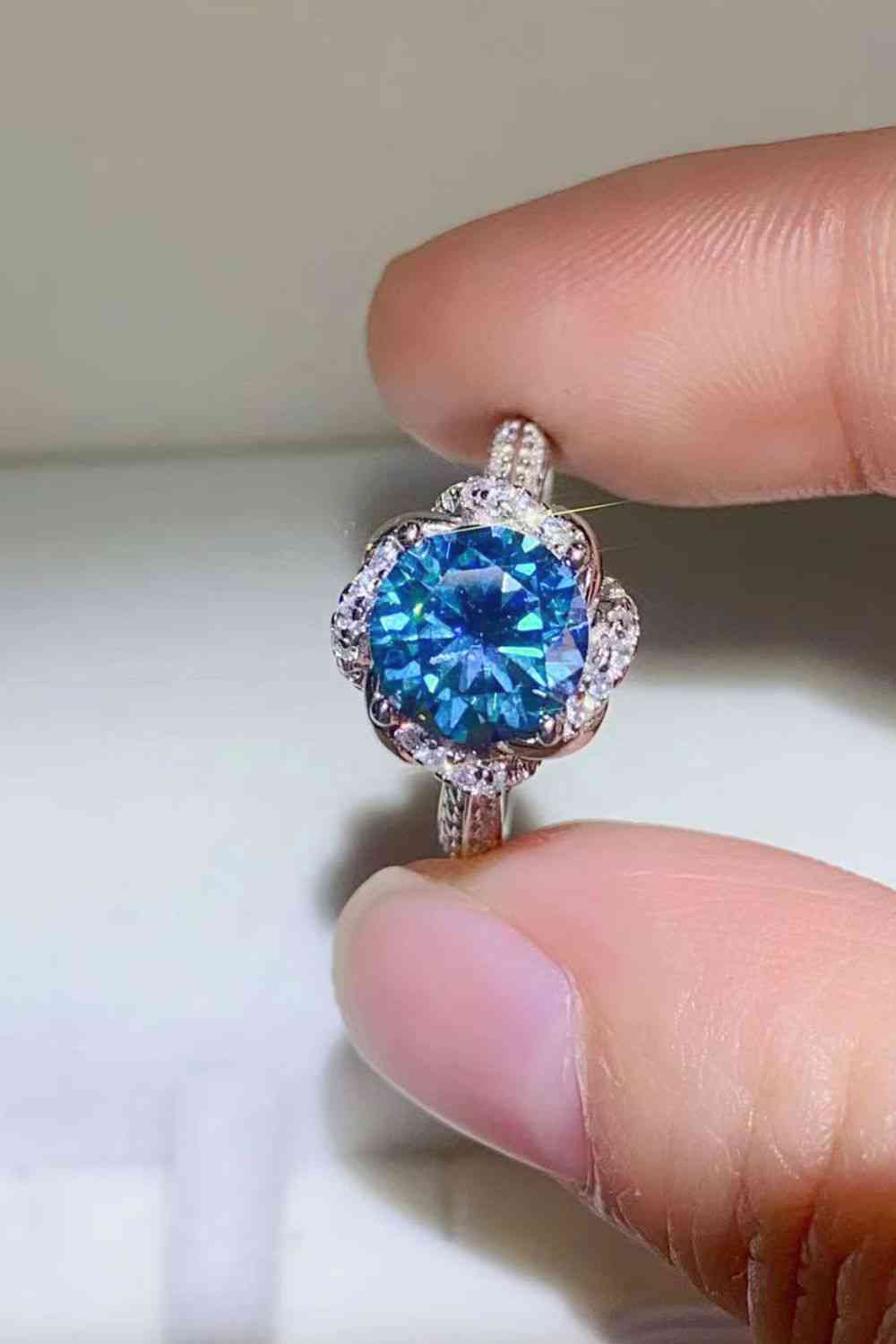 Bague en argent sterling 925 moissanite bleu cobalt 2 carats