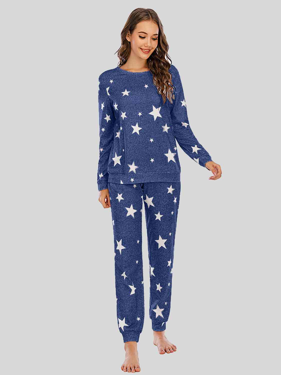 Conjunto lounge de pantalón y top con estrellas