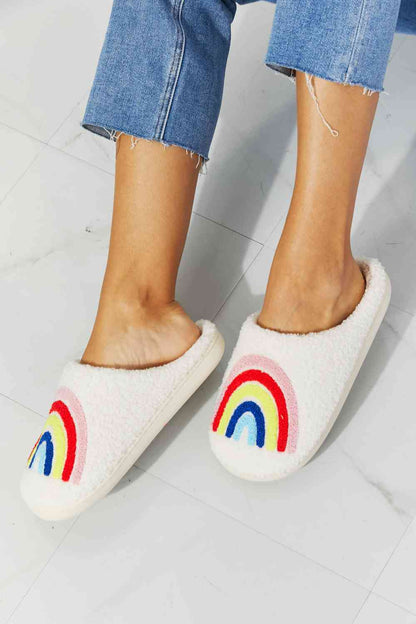 MMShoes Pantoufle en peluche arc-en-ciel