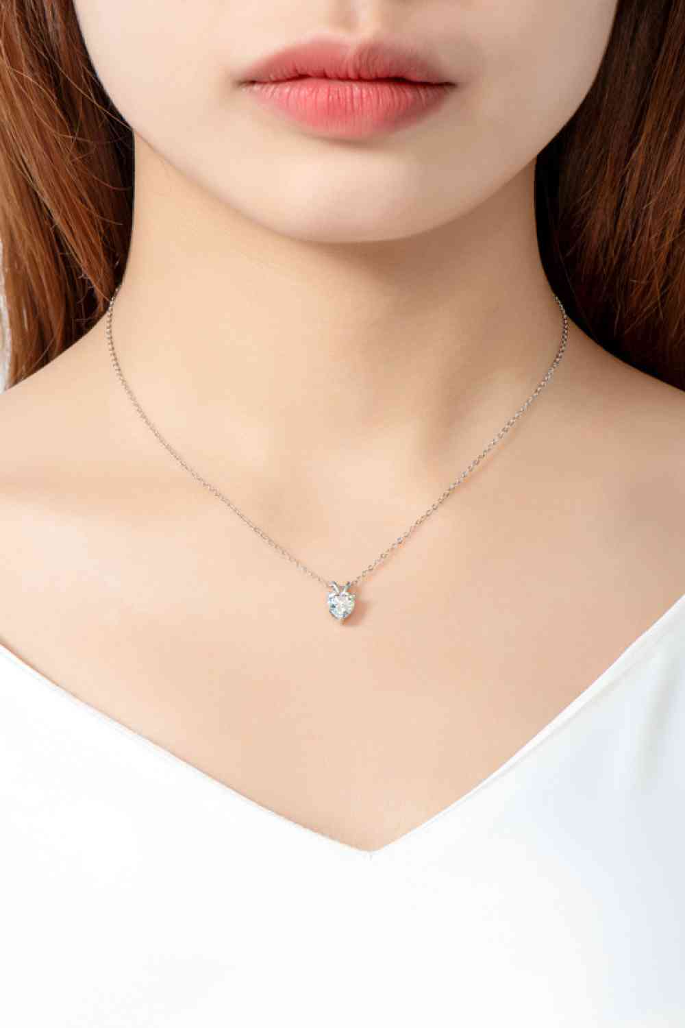 Collier pendentif en forme de cœur moissanite 1 carat