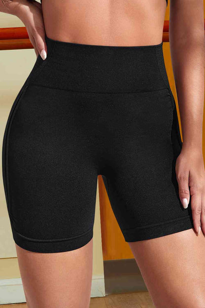 Shorts deportivos con cintura ancha