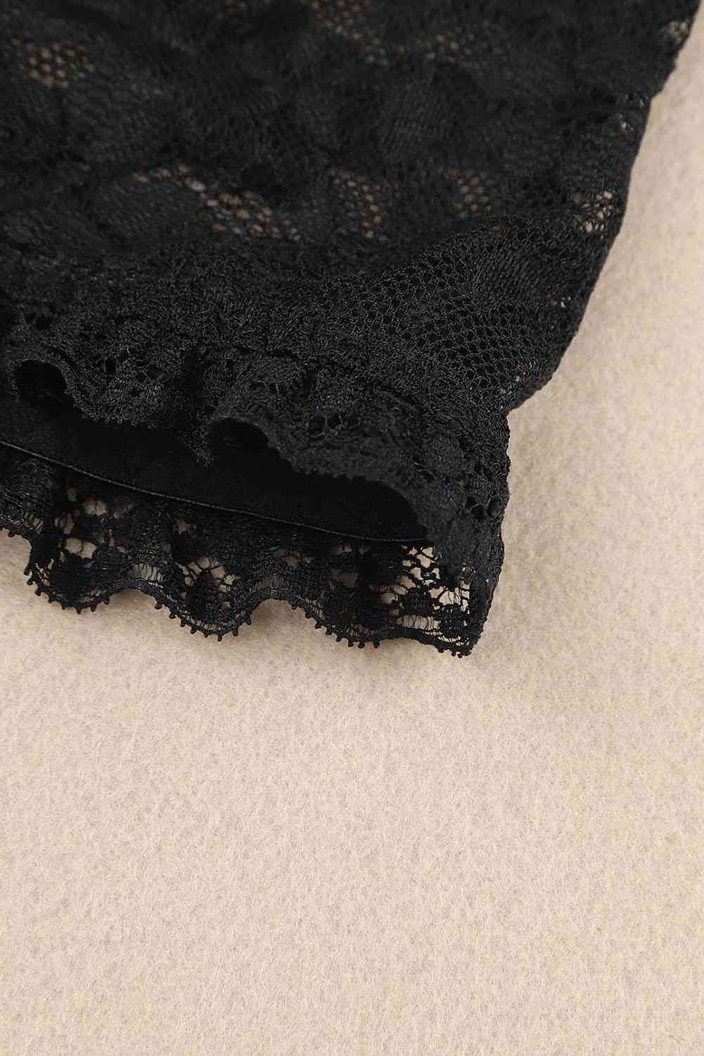 Brassière en dentelle à lacets