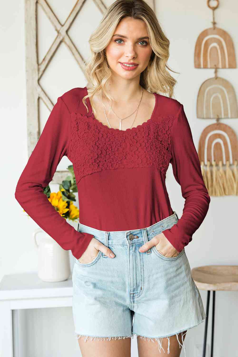 Top de manga larga de crochet con encaje de doble toma