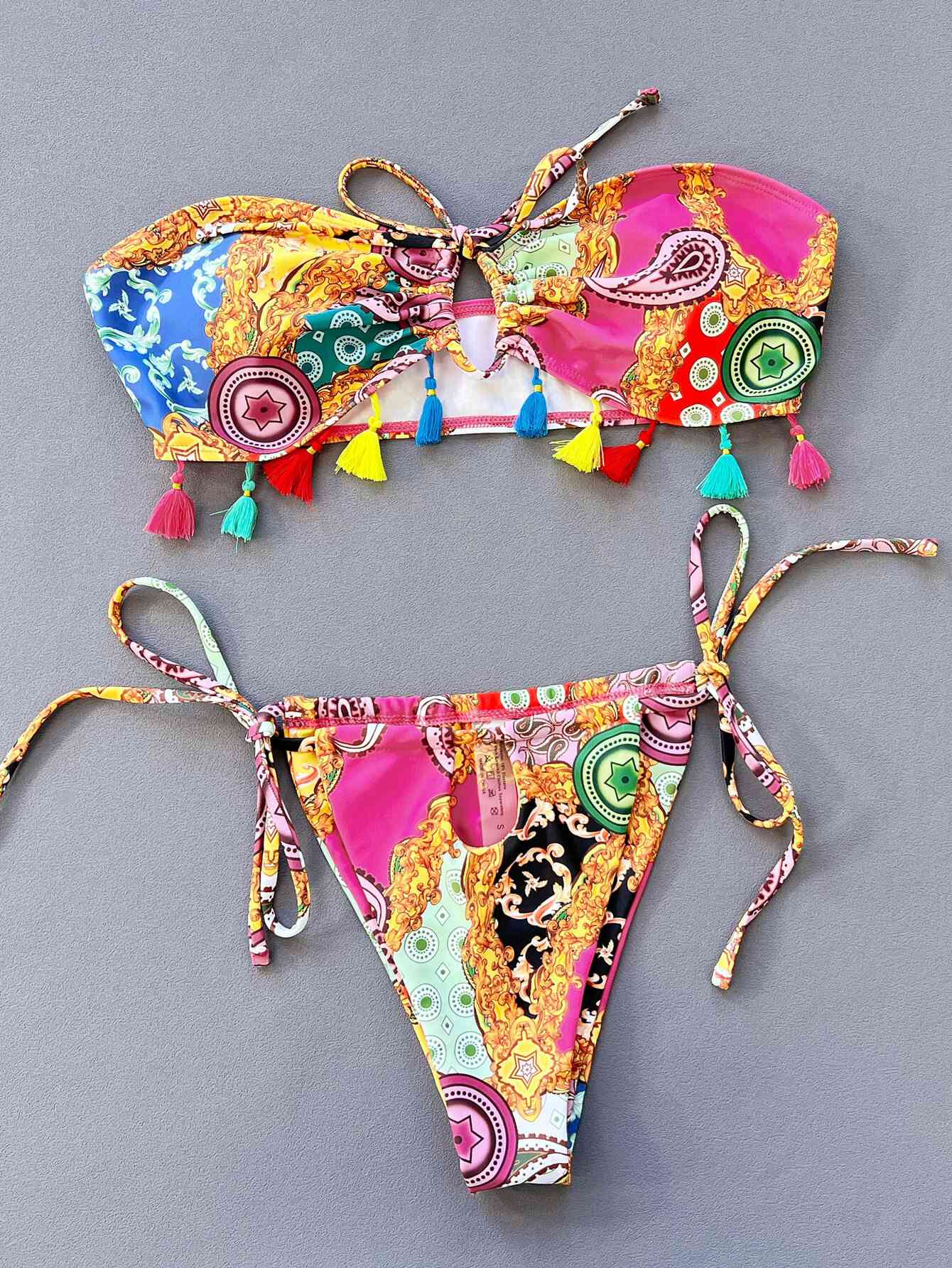 Conjunto de bikini sin tirantes atado estampado