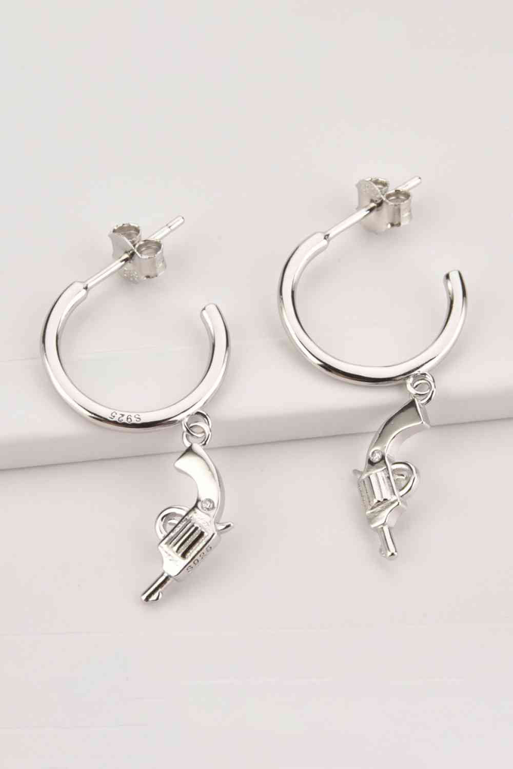 Boucles d'oreilles pendantes en forme de pistolet en forme de C en argent sterling 925