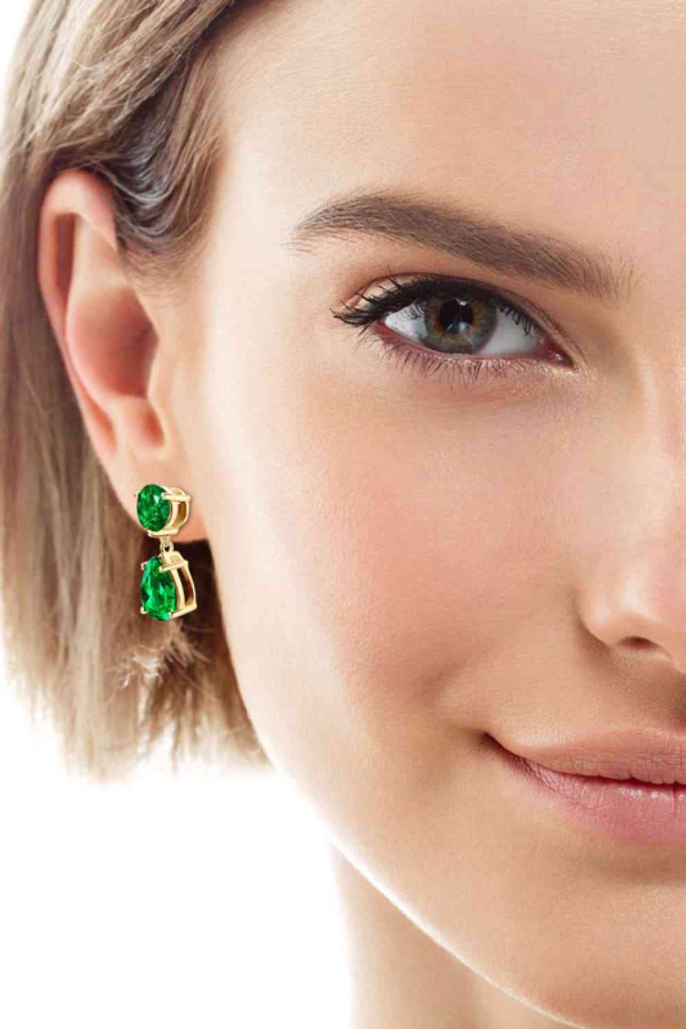 Boucles d'oreilles pendantes émeraude cultivées en laboratoire