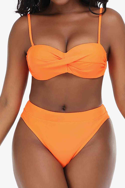 Ensemble bikini à imprimé botanique avec robe de bain