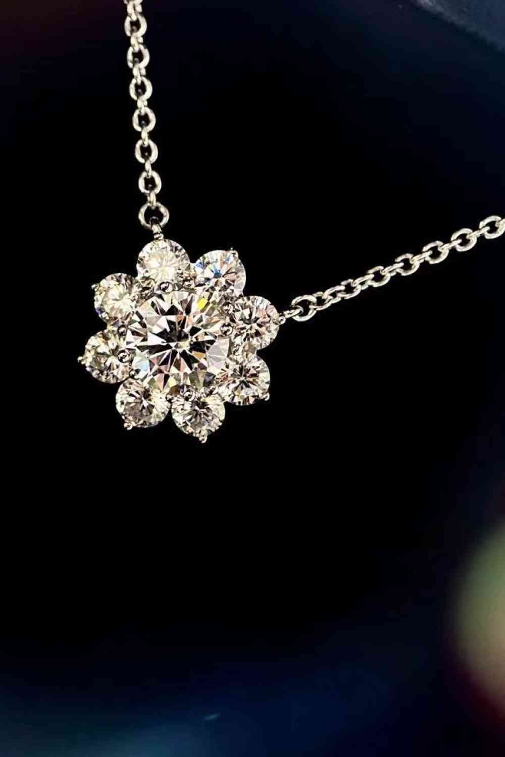 Collier pendentif floral moissanite 1 carat