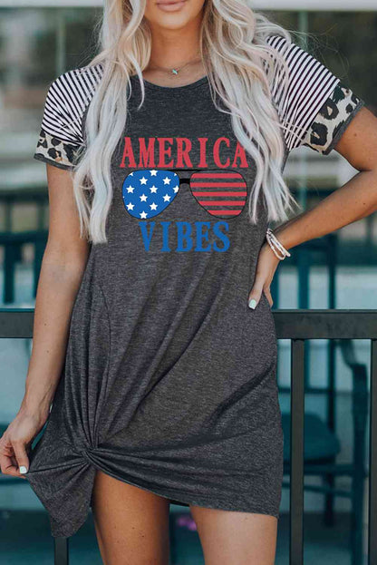 Robe torsadée graphique AMERICA VIBES