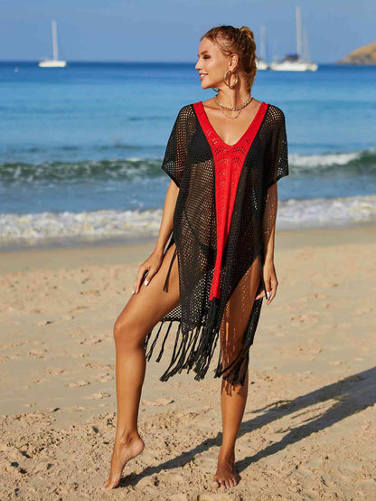 Robe cache-maillot ajourée à franges contrastées