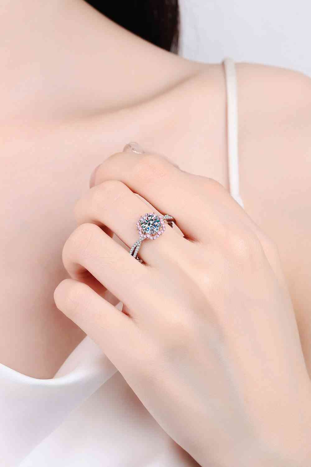 Bague croisée en forme de fleur moissanite 1 carat