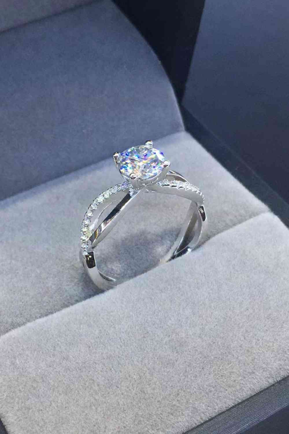 Bague en argent sterling 925 entrecroisée en moissanite de 2 carats