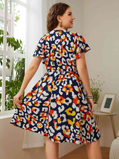 Robe Léopard à Manches Flottantes et Col Surplis de Grande Taille