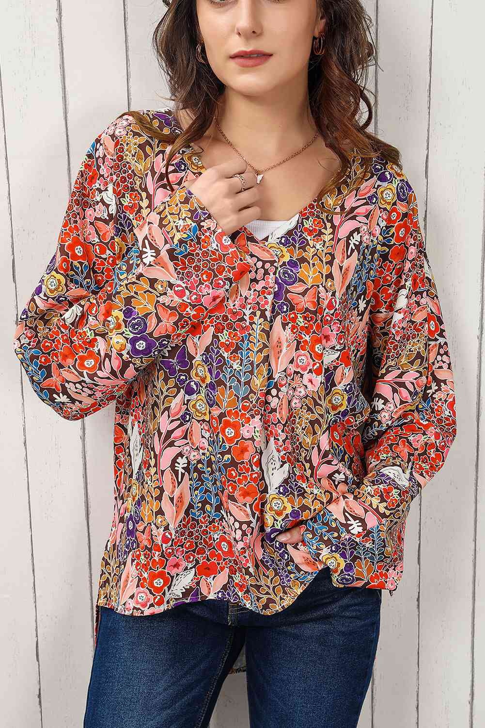 Blusa de manga larga con cuello en V y estampado floral de Double Take