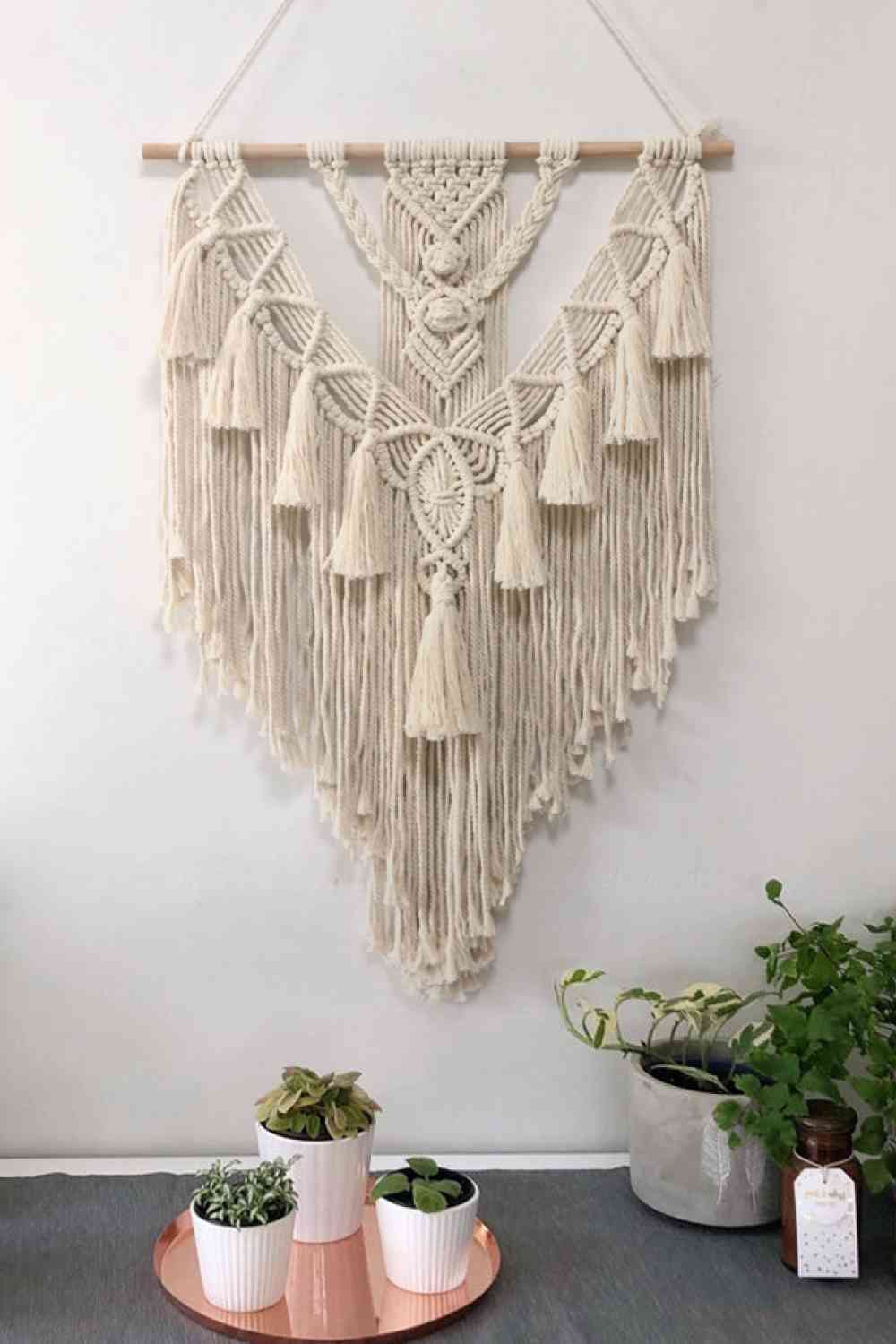 Decoración colgante de pared con flecos de macramé