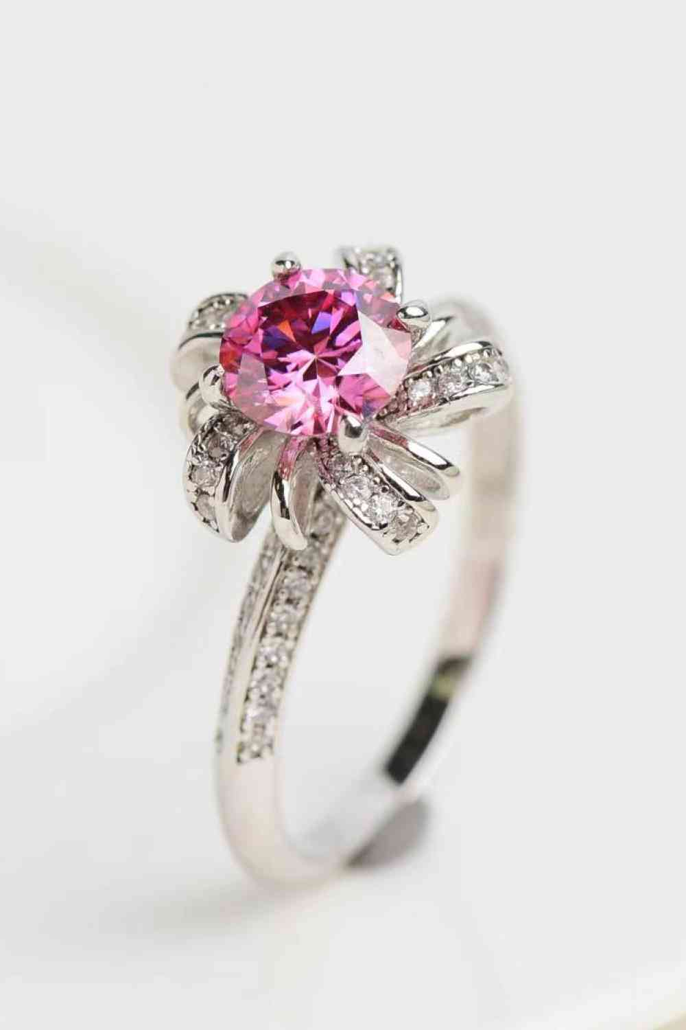 Bague en forme de fleur moissanite 1 carat